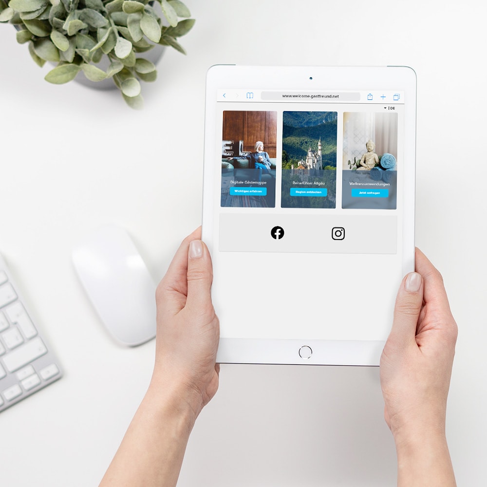 Een tablet toont de wifi-startpagina van Hotelcore
